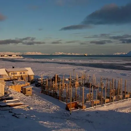 ロッジ Tommy's ロングイェールビーン