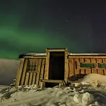 Tommy's Lodge *